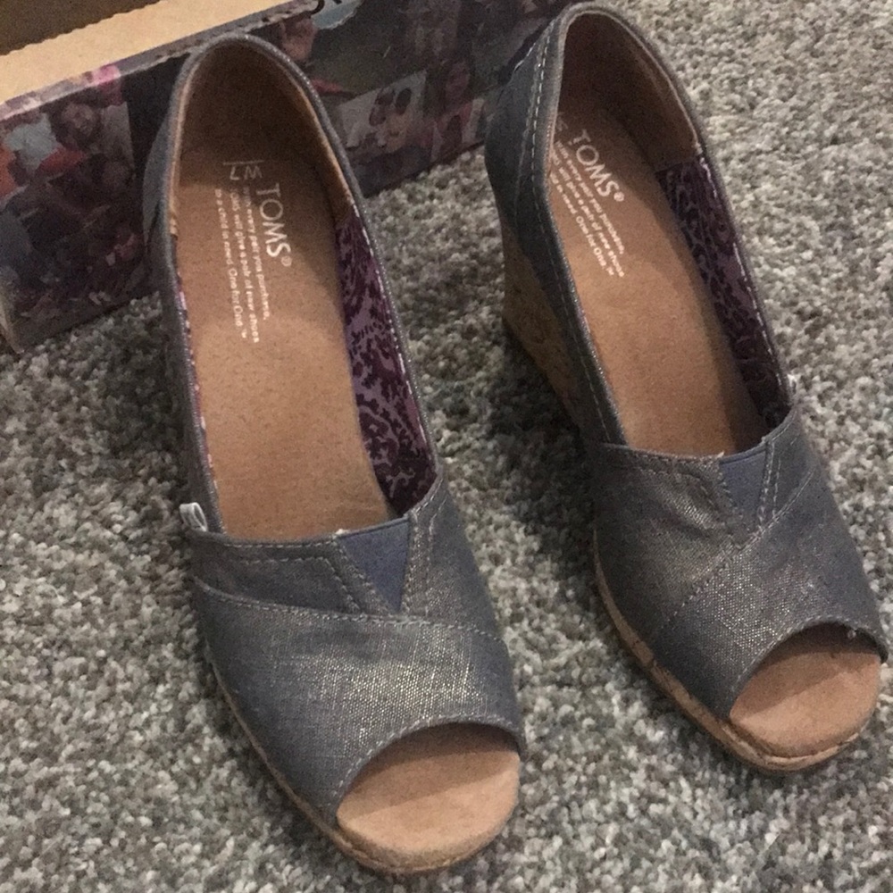 Toms Wedges
